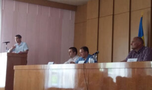 На Лівобережжі активно обговорюють об’єднання громад