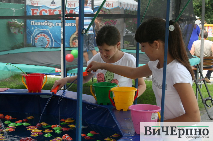 Для дітей воїнів АТО влаштували справжнє свято веселощів (ФОТО)