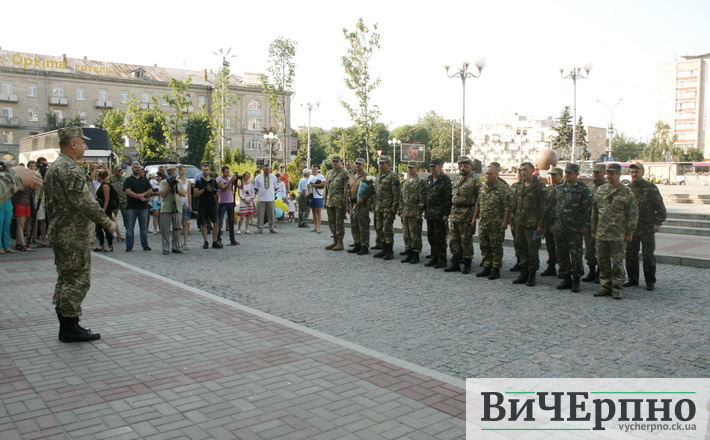 Останніх бійців 14-го мотопіхотного батальйону зустріли Черкаси