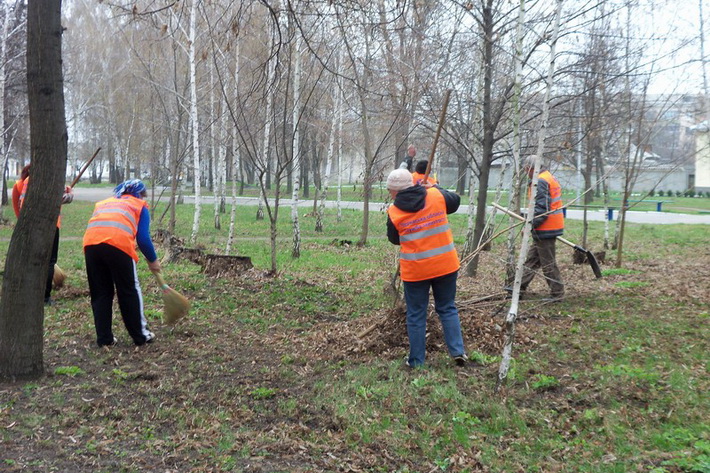 Понад півтори сотні безробітних влаштували на громадські роботи на Монастирищині