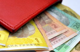 До реєстру боржників із виплати зарплат потрапило 19 підприємств Черкащини