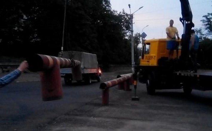 Фотофакт: По вулиці Б. Вишневецького відновлено рух транспорту