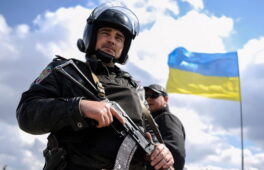Винахідник зробив ліжко-трансформер для АТО