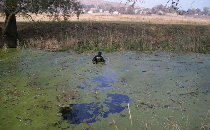 Життя двох людей поглинула вода