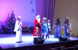 Учнів ПЗР привітали з новорічними святами
