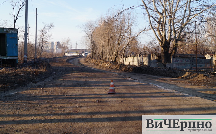 Чи може “ЧЕЛУАШ” відремонтувати дороги дешевше, ніж приватний підрядник?