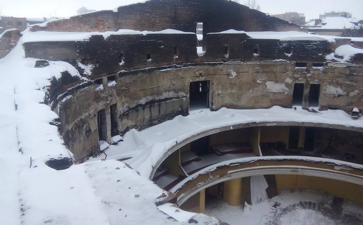 Фоторепортаж: Стан театру після снігопаду
