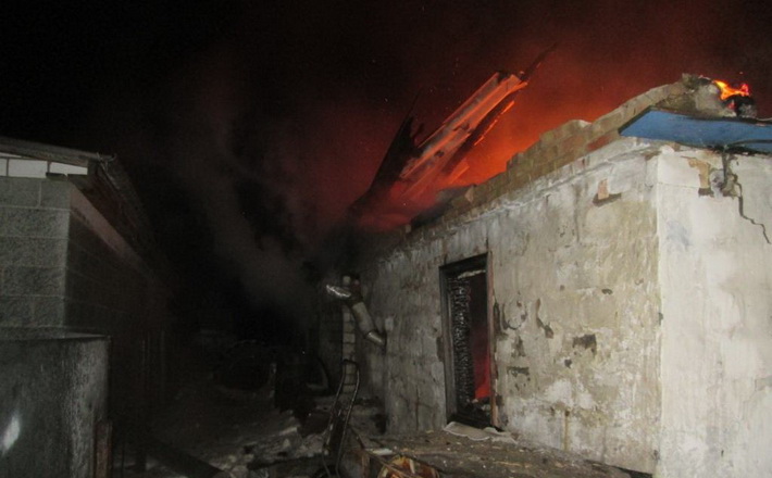 На Черкащині рятувальники ліквідували пожежу в гаражі