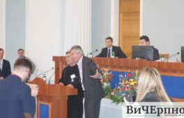 «Якщо керівник не в змозі виконати доручення, нехай добровільно пише заяву», – міський голова