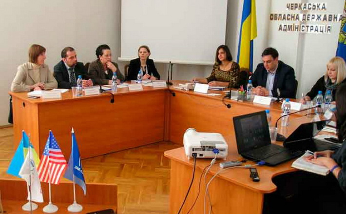 В ЧНУ обговорювали питання гендерної рівності, демографічного розвитку та протидії торгівлі людьми