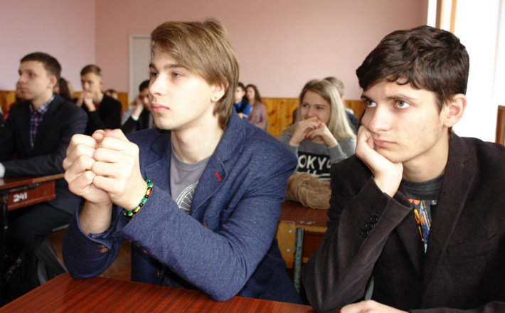 Страшокласники побували в гостях у фізиків Черкаського національного