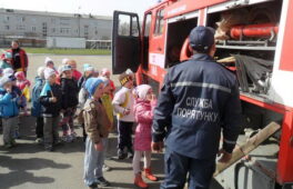 У Христинівському районі рятувальники провели для вихованців дитсадка «Зайчатко» пізнавальну екскурсію