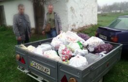 Леськівчани назбирали продуктів для “сухих борщів”