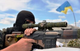 …І на руїнах червоні тюльпани
