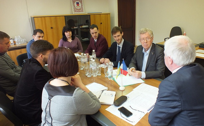 Делегація з Франції пропонує Черкасам допомогти з переробкою сміття