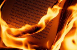 Завтра “азовці” привезуть у Канів книгу про Шевченка, яку врятували на війні