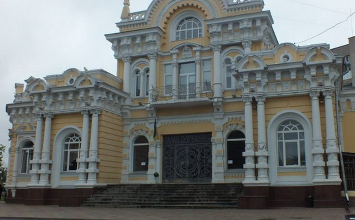Палац одружень у Черкасах ремонтують