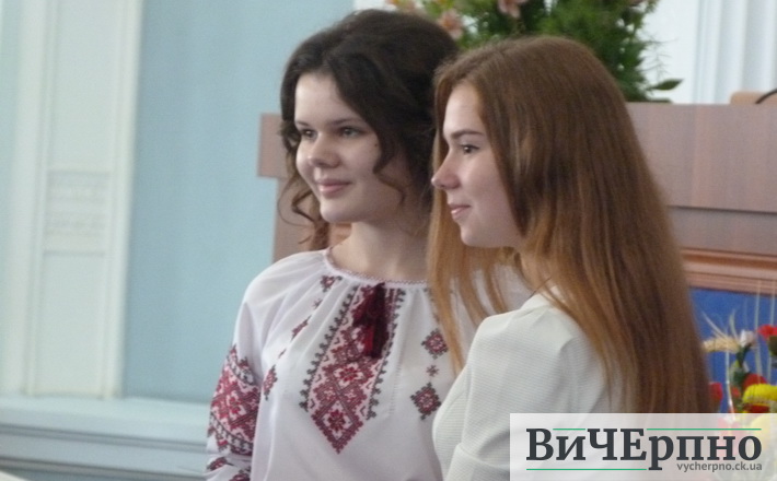 На Черкащині відзначили найрозумніших дітей