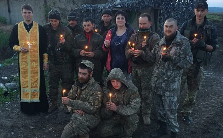 “Кожен молиться про своє, а всі разом – про мир і любов” – черкаська волонтерка про Великдень у зоні АТО