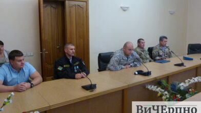 8 АТОвців отримали сьогодні документи на землю