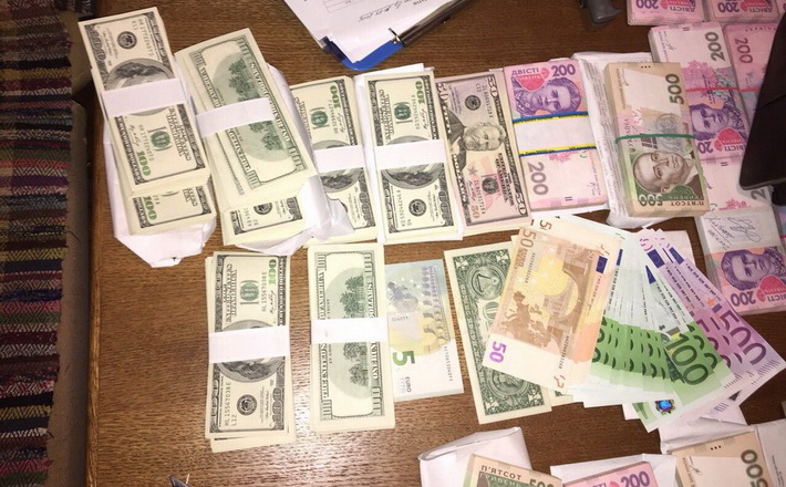 Бізнесменам “допомагали” ухилятися від сплати податків: у Черкасах СБУ “прикрила” конвертцентр