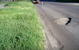 У Службі автомобільних доріг розповіли, як борються з ямковістю