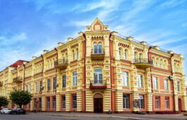 Черкаський виш увійшов до трійки найкращих в Україні