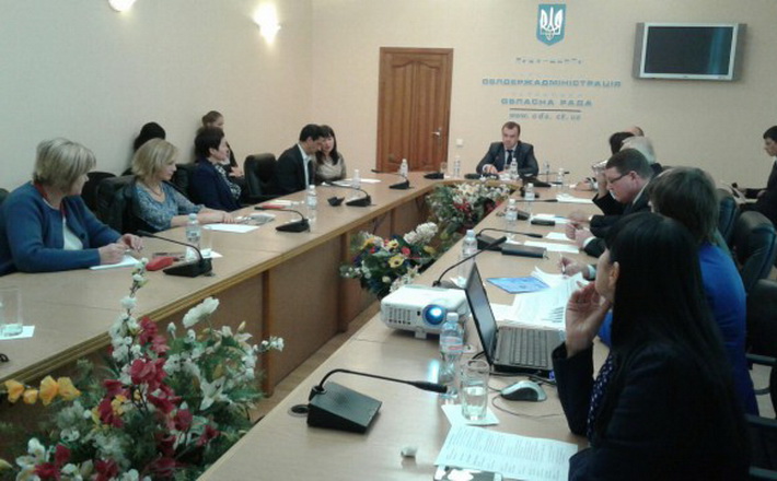 Систему реформування послуг ВІЛ-інфікованим на Черкащині все більше удосконалюють