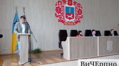 Конина, оселедець та сардельки, – депутата зацікавив тендер на продукти харчування в садочки та школи
