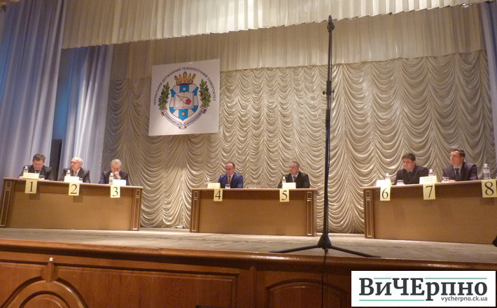 Дебати претендентів на посаду ректора ЧДТУ відбулись. Попереду – вибори