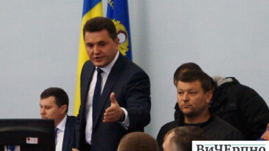 “Подозрительные лица”… Сесія обласної ради в емоціях