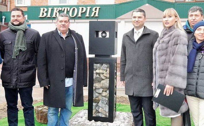 Уманчанам презентували скульптуру «Материнський інстинкт»