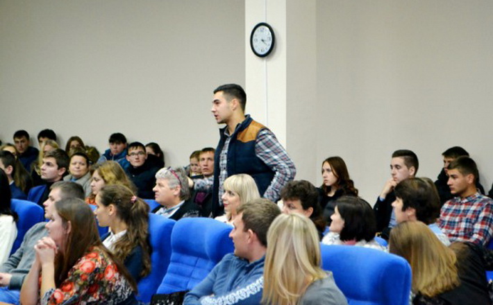 «Черкащина у поглядах сучасної молоді»: в області відбувся відкритий діалог молоді з владою з нагоди Дня студента