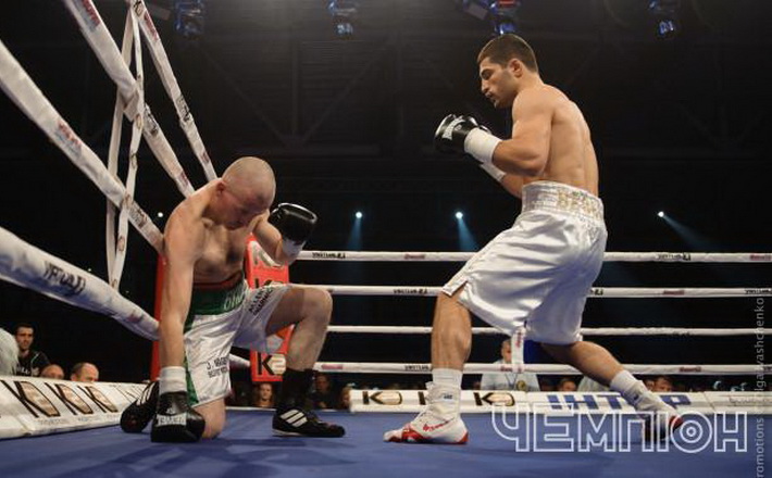 Мішико Беселія нокаутував ірландця в першому раунді