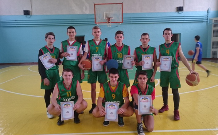 Уманські юнаки вибороли друге місце у відкритому турнірі з баскетболу