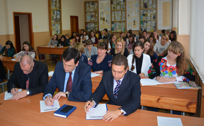 Диктант національної єдності об’єднав ЧНУ