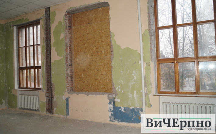 У колишньому кінотеатрі “Мир” незабаром з’являться дві нові спортивні зали