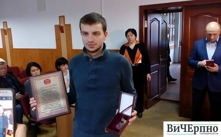 Олімпійців з Черкас нагородили пам’ятними знаками за заслуги перед містом