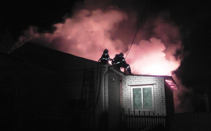 У Шполі рятувальники ліквідували пожежу в прибудові до магазину