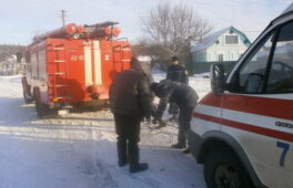 Впродовж доби рятувальники двічі надавали допомогу водіям «швидкої допомоги» та «Рено»