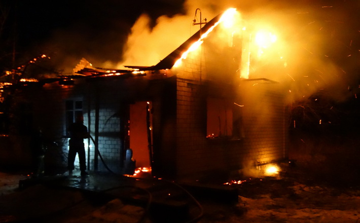 Рятувальники ліквідували пожежу, що забрала життя двох людей