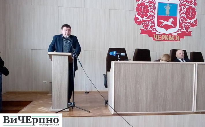 Радуцький пропри заборону Бондаренка хоче скликати сесію міськради