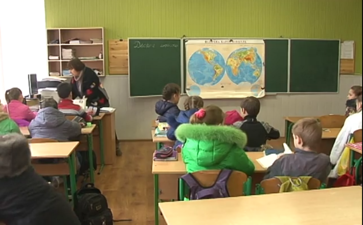 Більшість шкіл та садочків Черкащини працюють офлайн