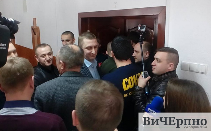 Депутати міськради “вимучили”  проект рішення про економічну блокаду окупованих територій