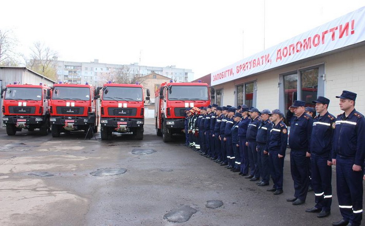 Черкаські рятувальники отримали 4 нових сучасних автомобілі