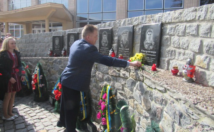 На Тальнівщині вшанували загиблого атовця