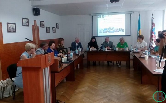 До Черкас з’їхалися делегати з усієї України вчитися правильно акумулювати і витрачати кошти міських скарбниць