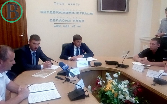 Якщо не буде колапсів, міст через Дніпро відремонтують за 4 місяці