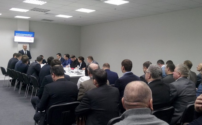 Народний депутат від «Народного фронту» Максим Поляков на Черкащині провів круглий стіл щодо ухвалення Закону України, яким РФ визначається агресором