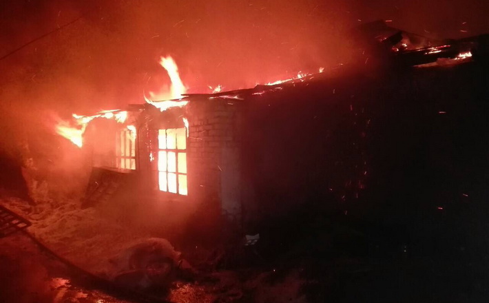 На Черкащині рятувальники ліквідували пожежу в приміщенні котельні на території меблевої фабрики